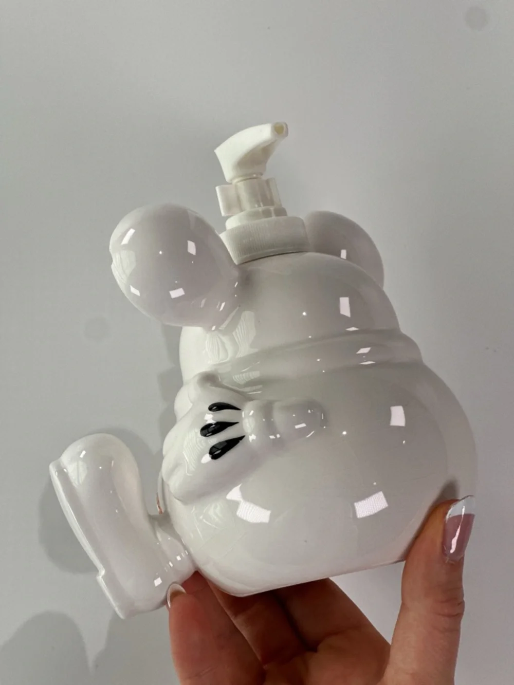 Disney Parks Soap Dispenser Mickey Mouse Body Ceramic White 7